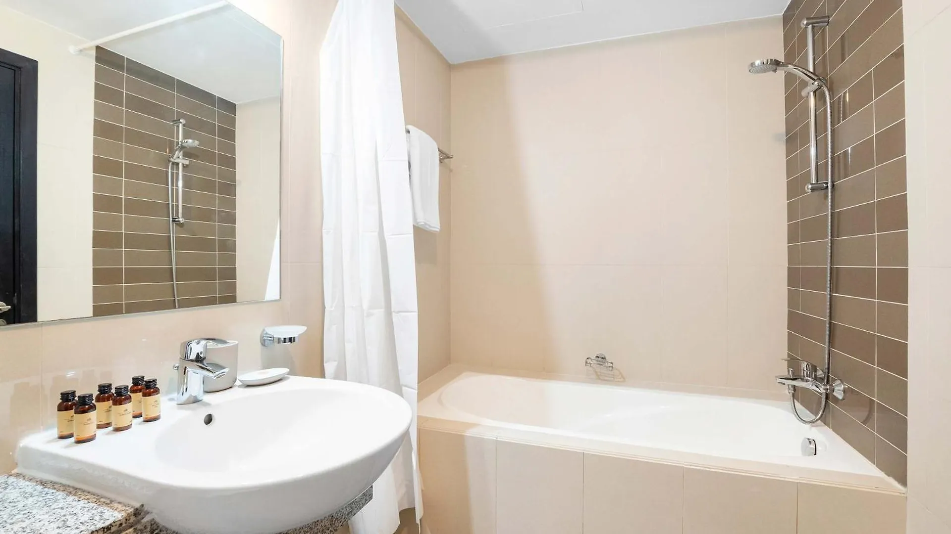 Silkhaus High Floor 1 Bdr Al Fay Park Nearby Apartment Abu Dhabi